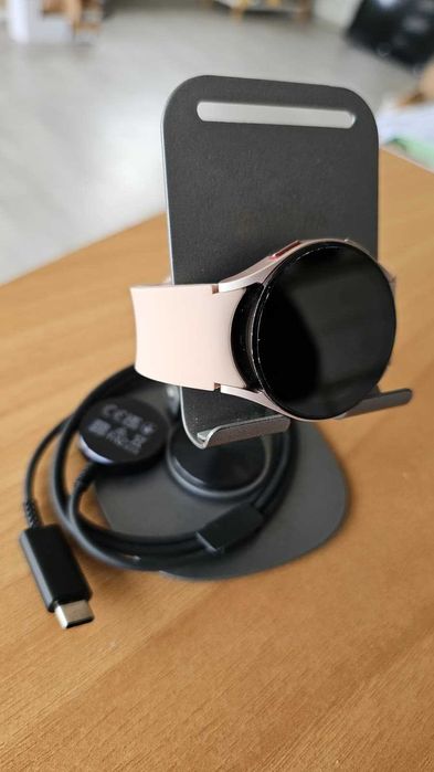 Samsung Galaxy Watch 5 - LTE - 40mm - Grad B Pink