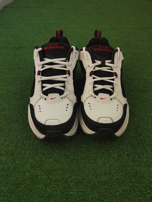 Nike Air Monarch |V