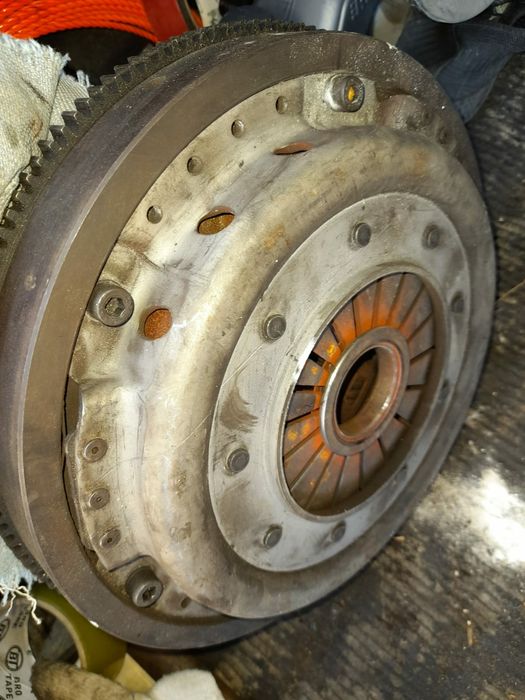 Продам маховик в сборе