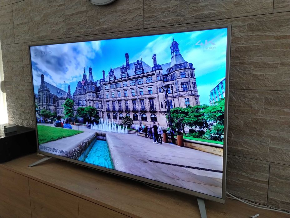 Телевизор Sharp 55"