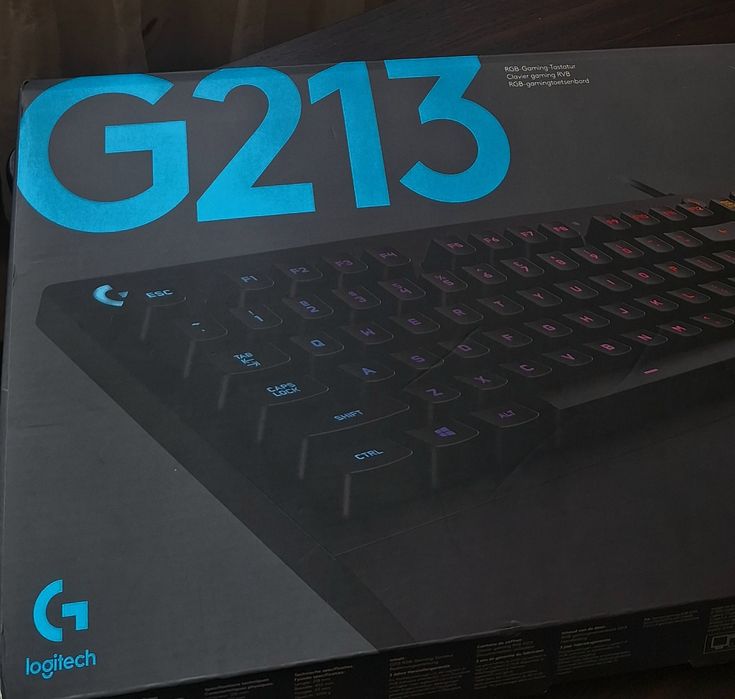 Vand tastatura Gaming Logitech G213