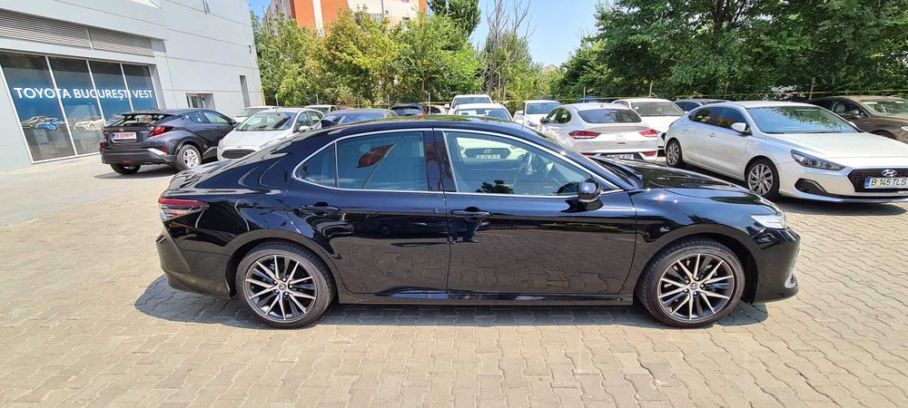 Ocazie Toyota Camry full hibrid