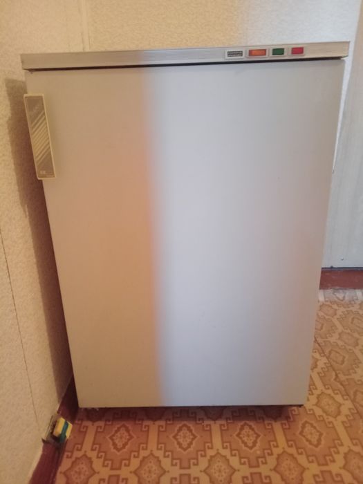 Продам морозильник