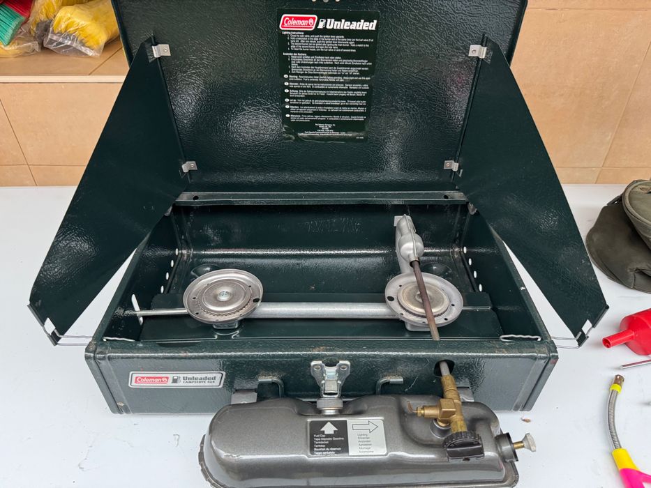 Бензинов котлон Coleman campstove 424