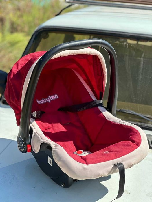 Детская переноска / автокресло