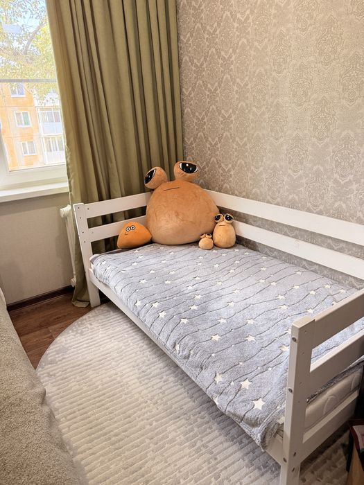 Продам детскую кровать 160/80