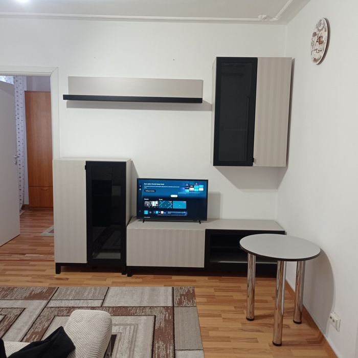 Închiriez apartament 2 cam