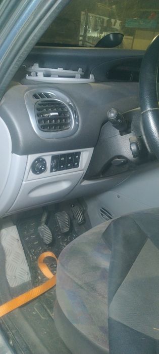 Ситроен Ксара Пикасо/Citroen Picasso бензин/газ 1.8, 115 к.с. фейслифт