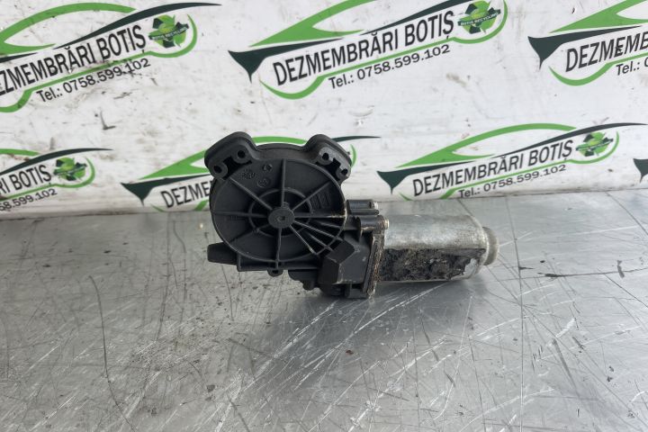 Motoras macara geam fata dreapta 128000472 Renault Megane a 2-a gener