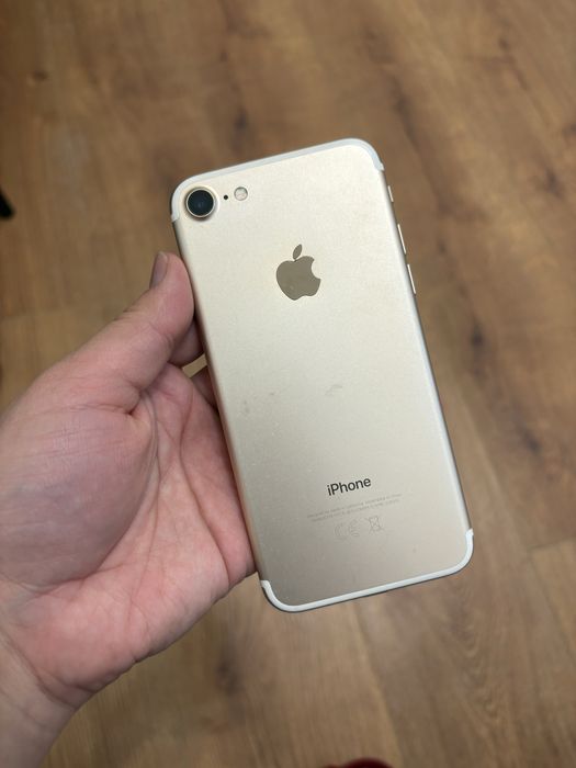 Iphone 7 золотистый