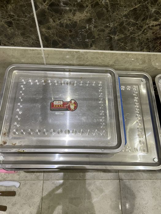 Подносы нержавеющие