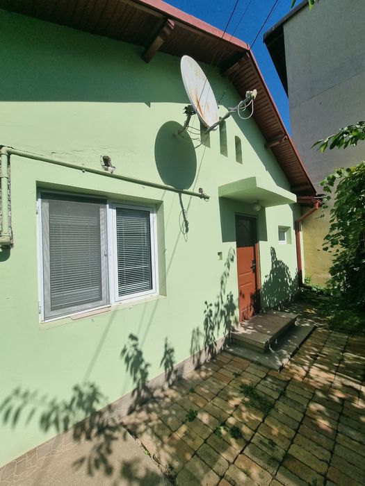 Inchiriez casa 2 camere zona Cantacuzino