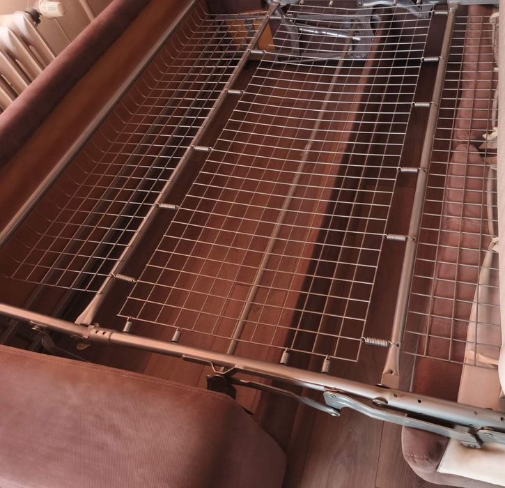 Ъглов диван с функция за сън