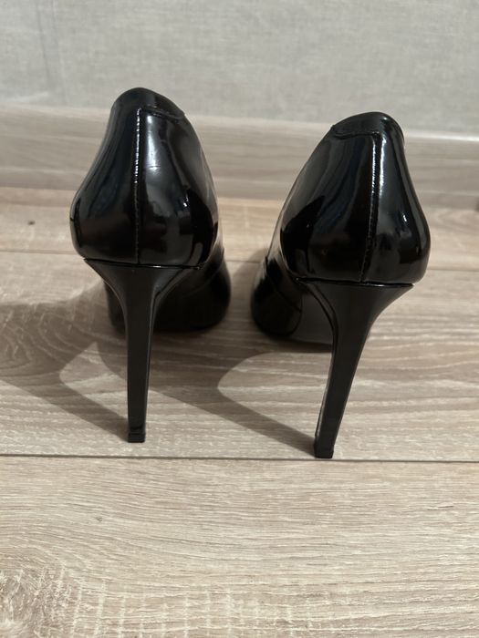 Туфли лакированные