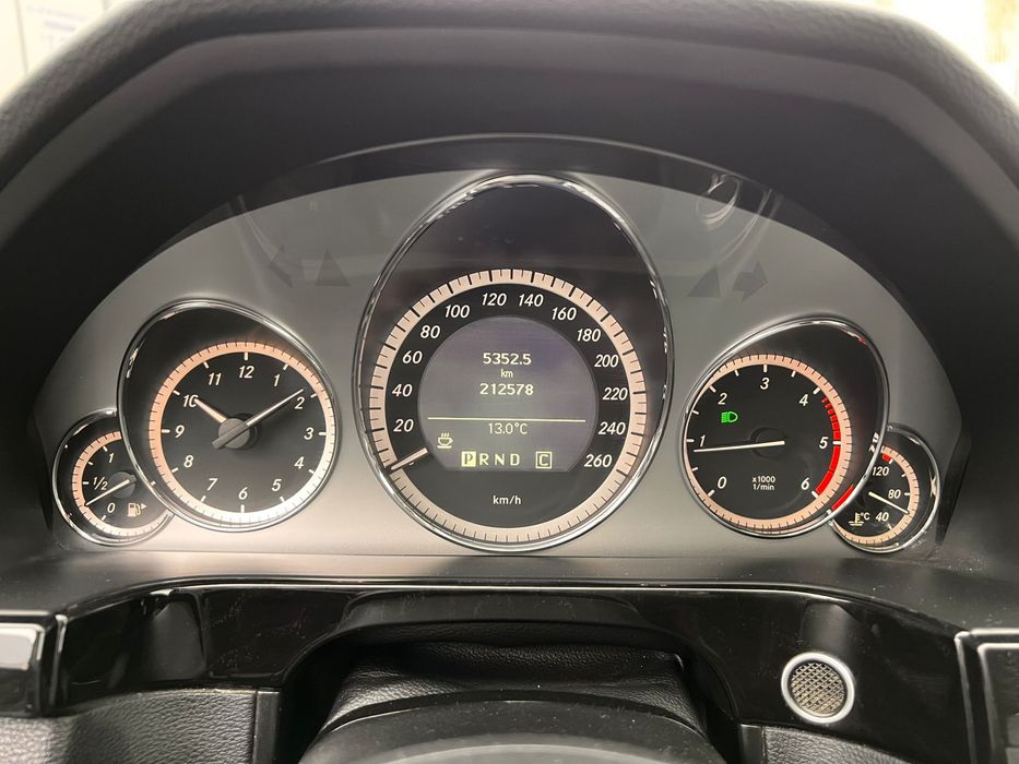 Mercedes benz E220CDI