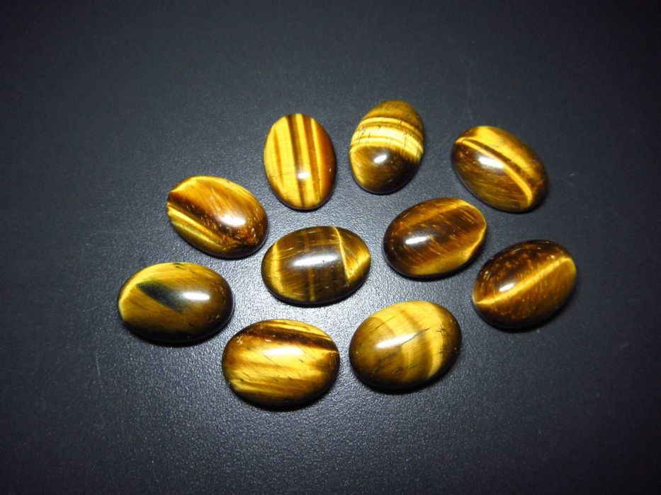 Естествени Танзанити,Кианити,Аквамарини.Нефрити,Кехлибар,Тигрово око