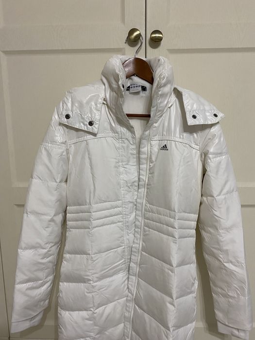 Фирменный пуховик Adidas