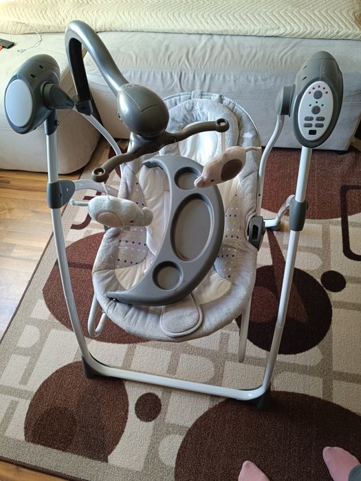 Продавам електрическа люлка шезлонг 2в1