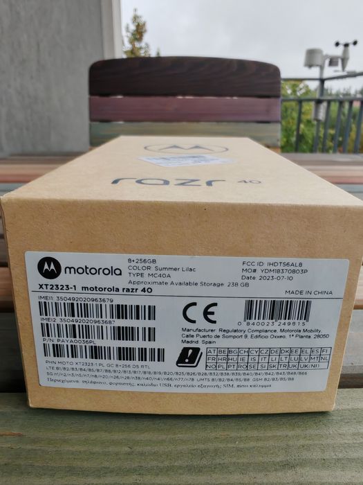 Motorola RAZR 40, dual SIM, 8GB RAM, 256GB, 5G