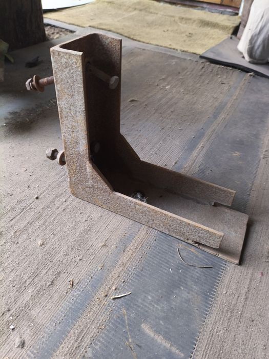 Крепление запаски