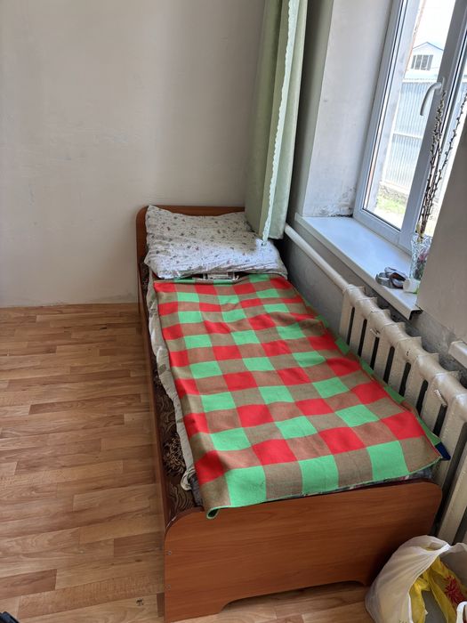односпальная кровать
