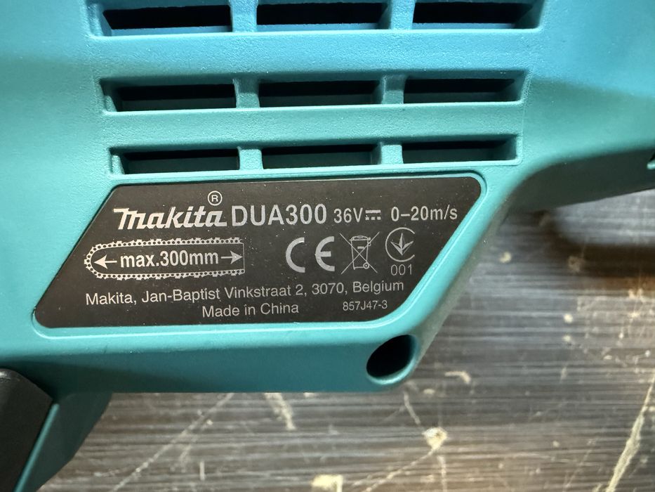 Makita DUA300z fierestrau crengi