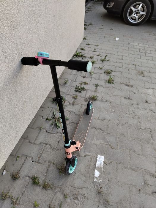 Trotinete cu roți de silicon