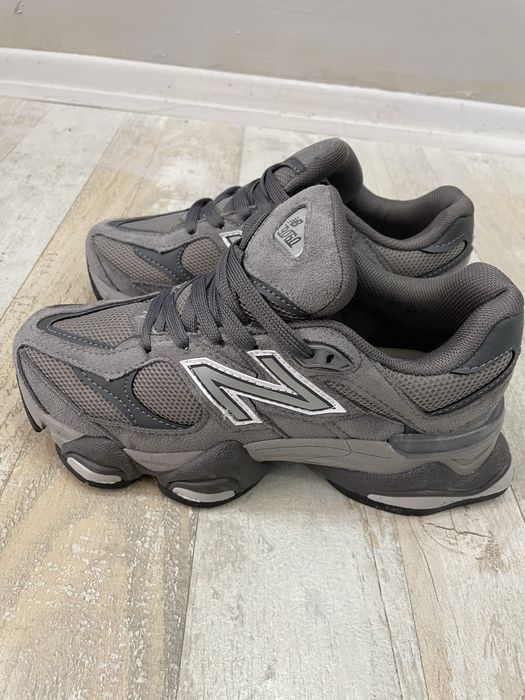 Adidasi dama New Balance 9060