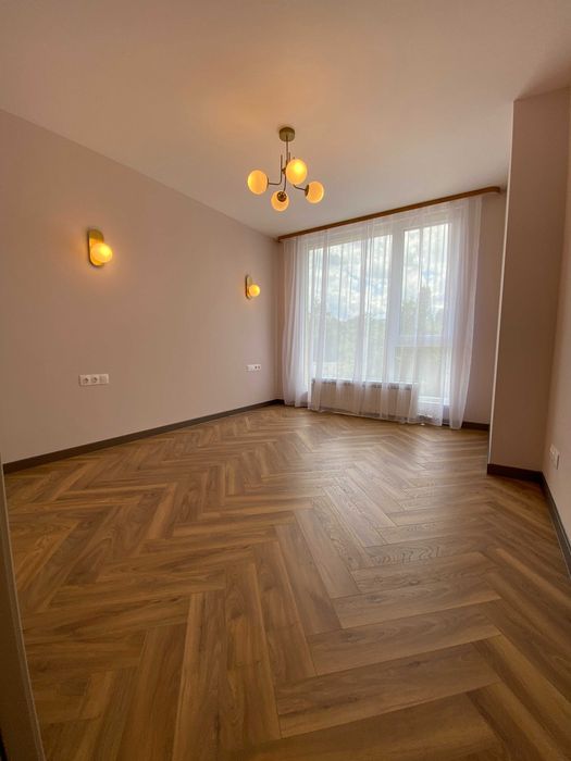 Собственик продава нов обзаведен тристаен апартамент в сграда на IDEA HOME