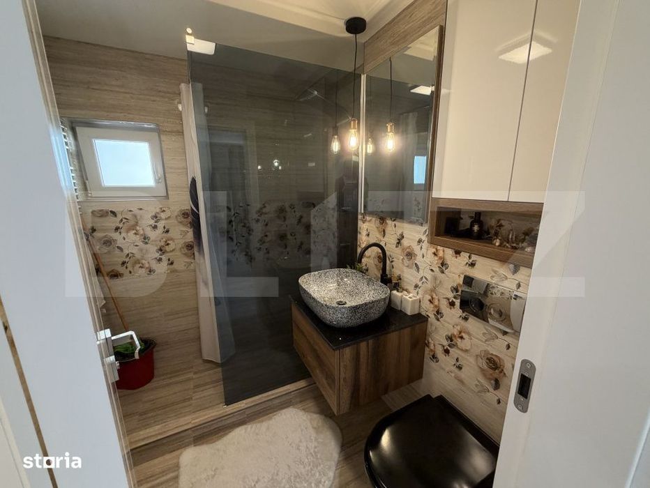 Apartament 4 camere, 83 mp, decomandat, zona ultracentrala