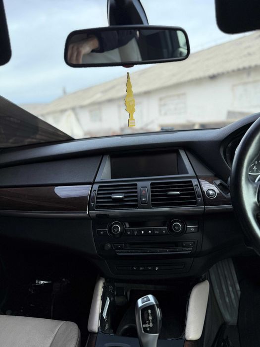 Navigatie mare Profesionala CIC ( 80 Gb , DVD , 3D ) BMW X5 X6 E70 E71