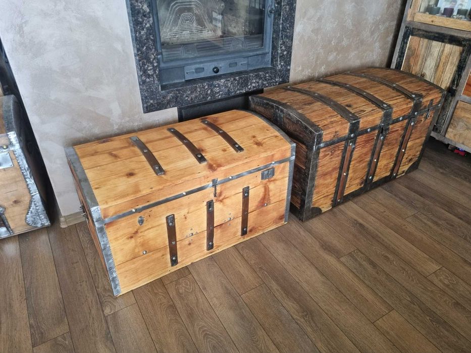 Стар сандък/ракла/скрин/ два броя