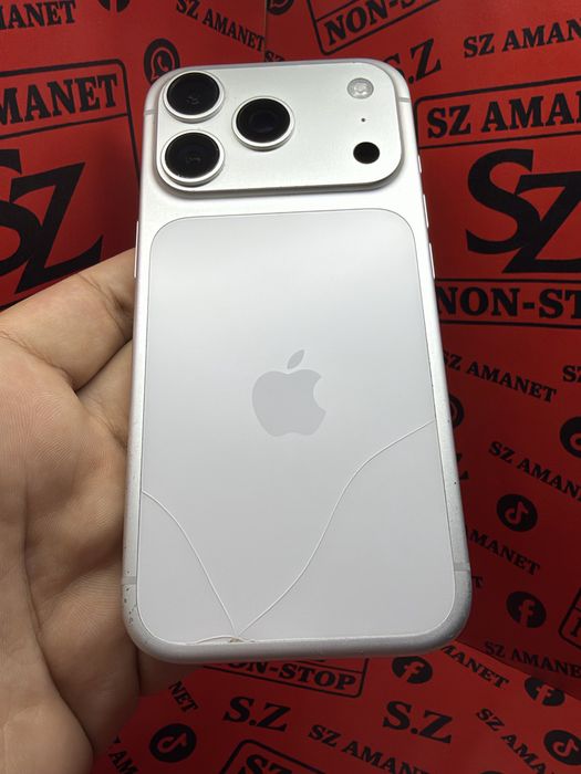 Iphone 17 Pro Fisurat Spate 98% Baterie / 256 Gb Amanet SZ 176