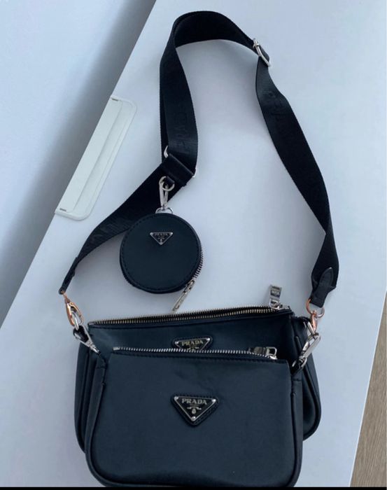 Geanta Prada neagra din nylon