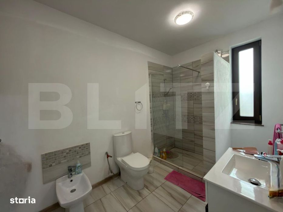 Casa 4 dormitoare, 204 mp, teren 1000 mp, zona Carcea