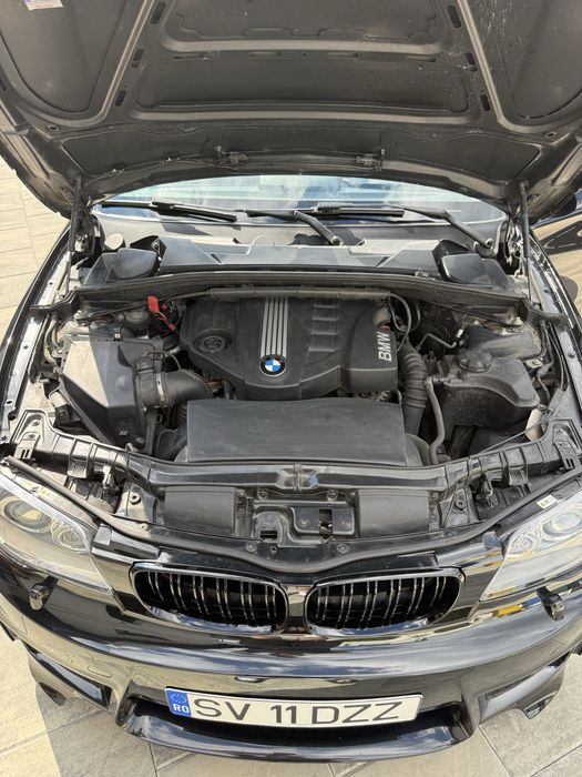 BMW E88 120d Cabrio 177CP • 188.000 km • M Pack • Piele • Xenon • CIC