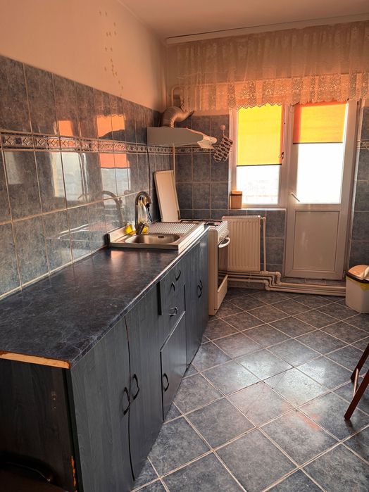 Apartament 3 camere de închiriat - Ramnicu Sarat