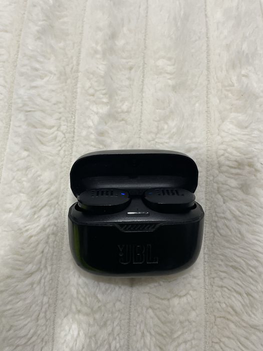 Vand jbl tune 130nc TWS