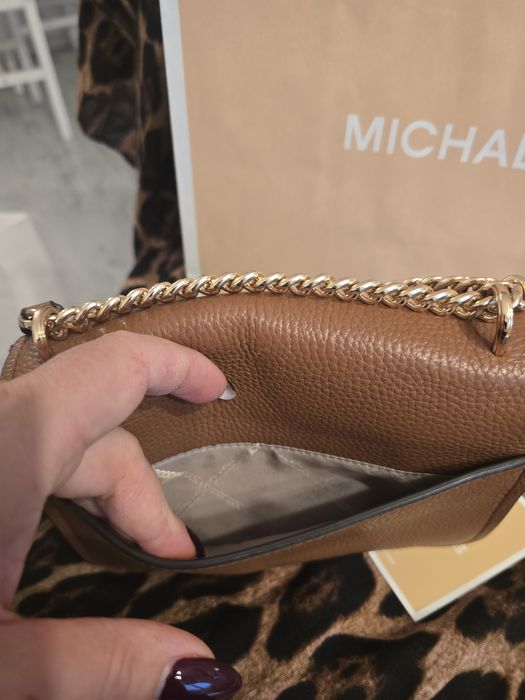 Чанта Michael Kors - естествена кожа