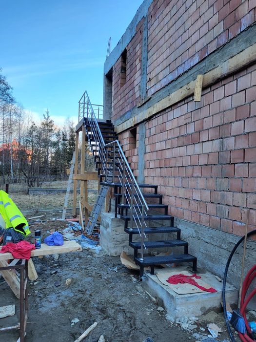 SCĂRI METALICE Interioare, Exterioare, Balustrade INOX , în toată Țara