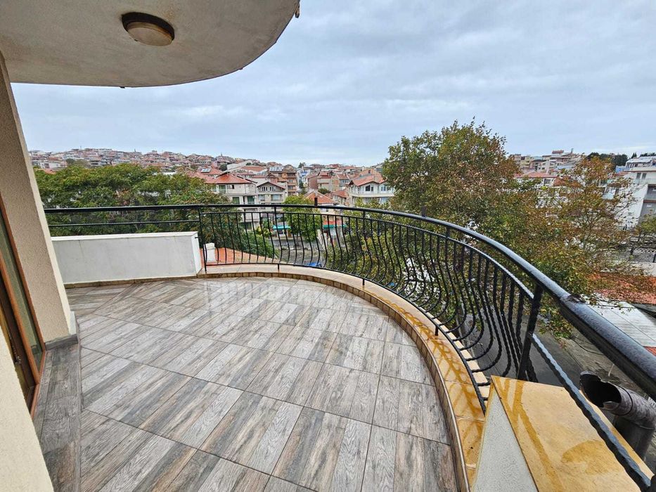 Продава се Тристаен апартамент в Созопол - 121 кв.м за 873 €/кв.м - Снимка #12