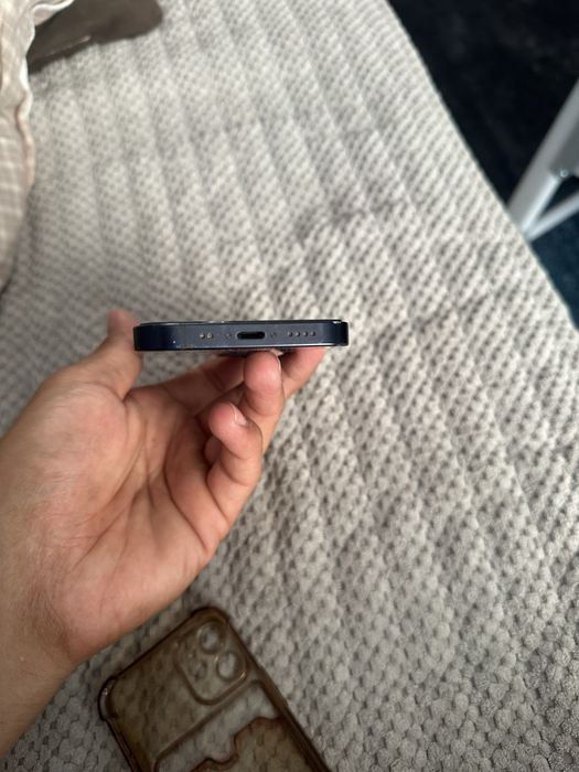 Продам Iphone 12 mini
