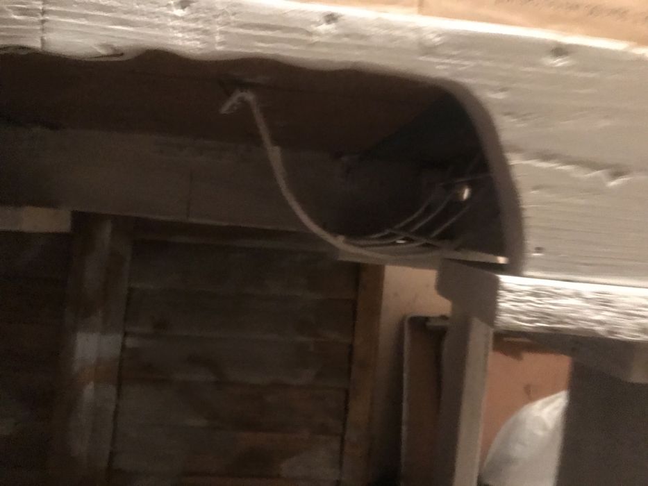 Vand birou unicat handmade facut din lemn reciclat!