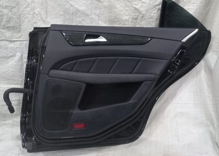 Двери Мерседес CLS W218.