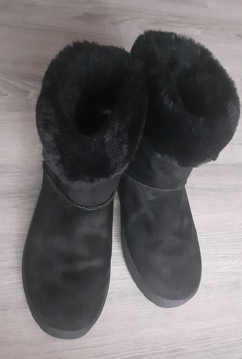 Ghete scurte din blana