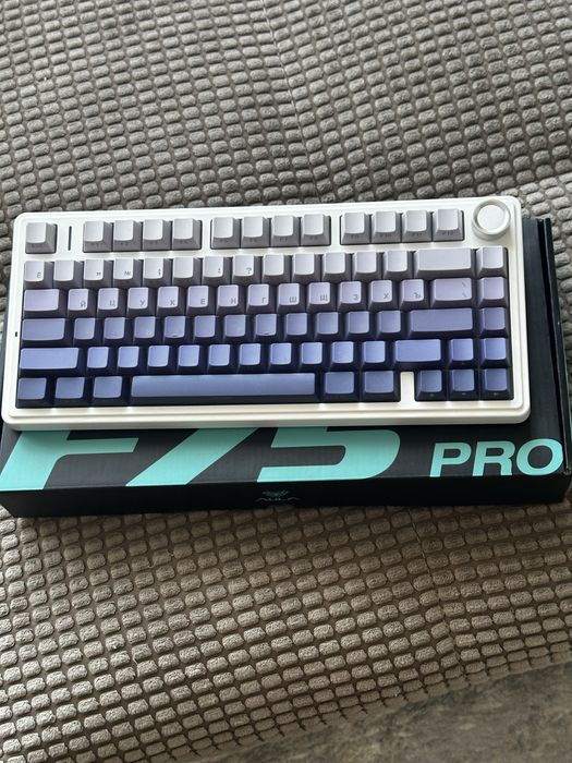 Продам Aula f75 pro