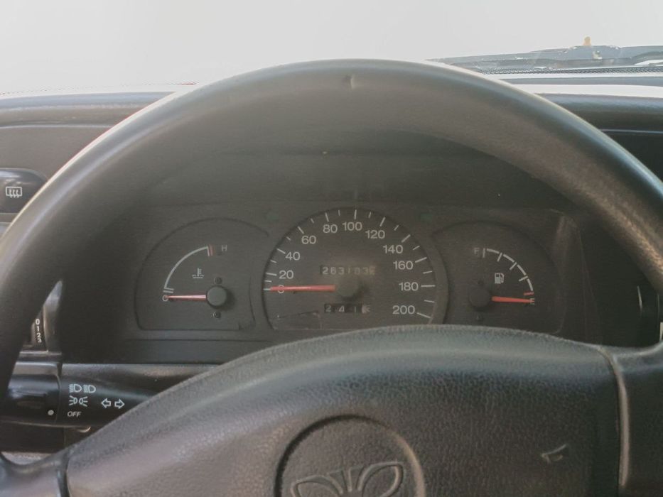 Nexia 1 2008 yaxshi xolatda