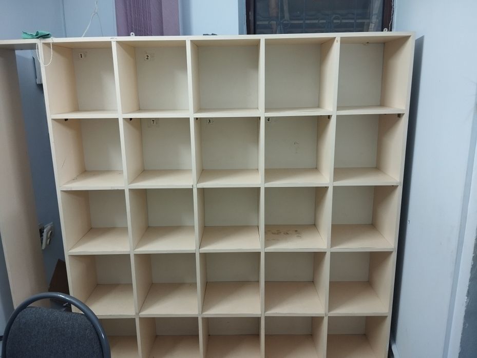 Срочно продам шкафчики
