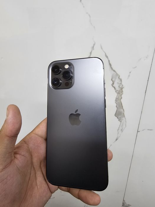 Продам Айфон 12 про макс