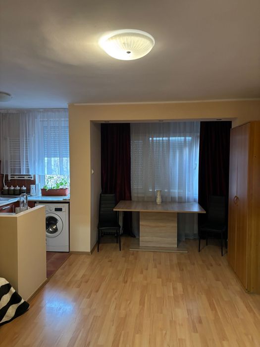 Vand Garsonieră Zona Rogerius